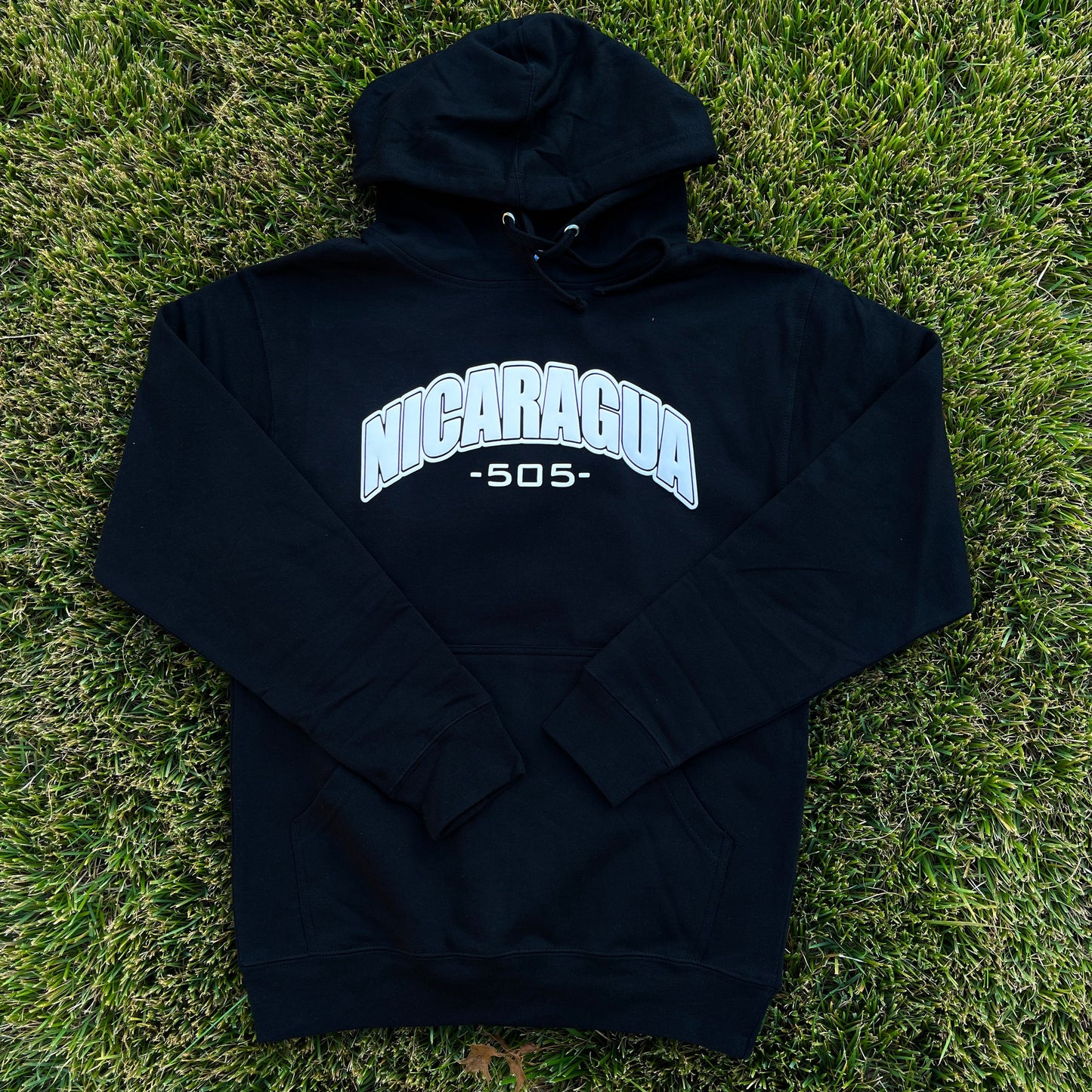 NICARAGUA SUDADERA NEGRO