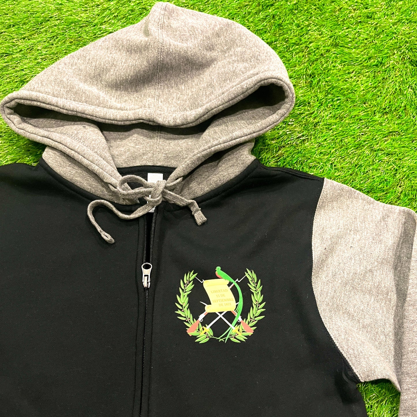 GUATEMALA JACKET GORRO Y ZIPPER